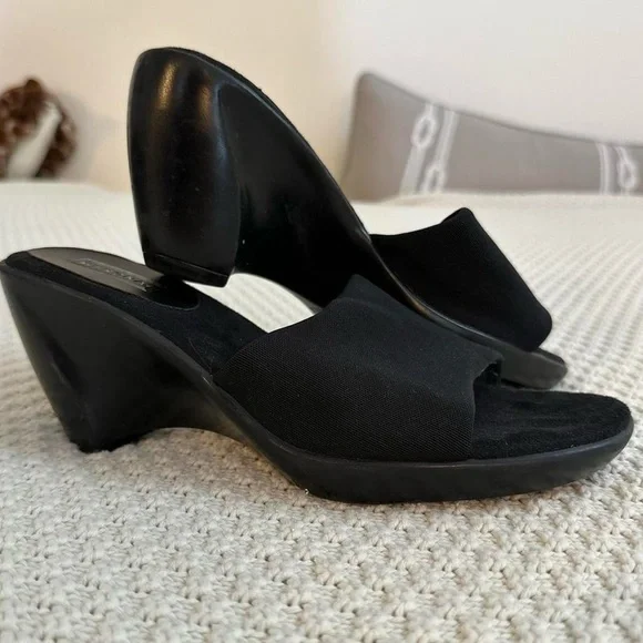Merona Black Wedge Heels/Sandals - Picture 7 of 7